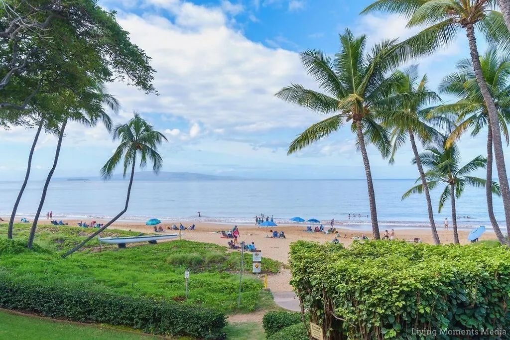 Spacious Beachfront — Sleeps 6 — Ocean Views Kihei