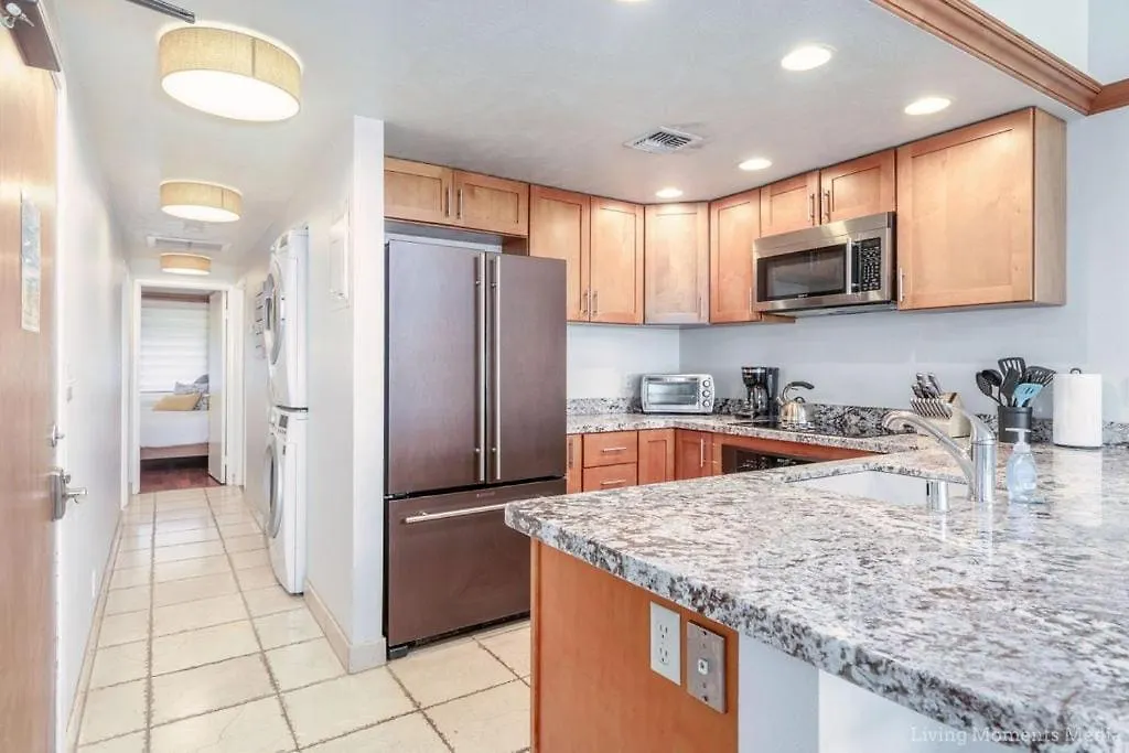 Spacious Beachfront — Sleeps 6 — Ocean Views Kihei 0*,